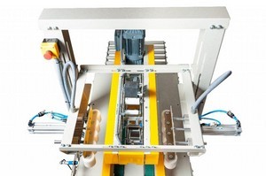 máquina de fechar caixa com fita á venda